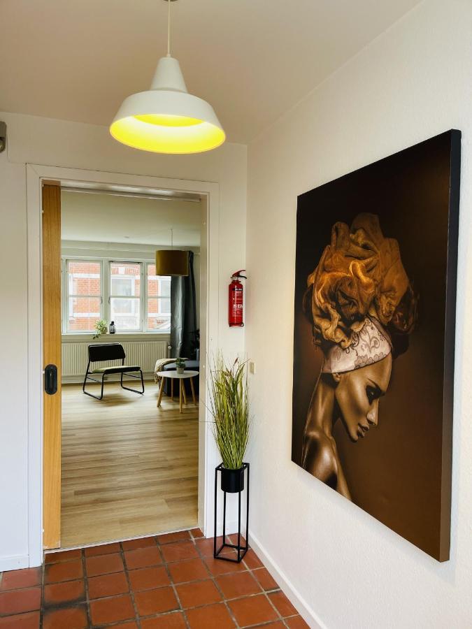 Aday - Central Terrace Apartment In Hjørring Buitenkant foto