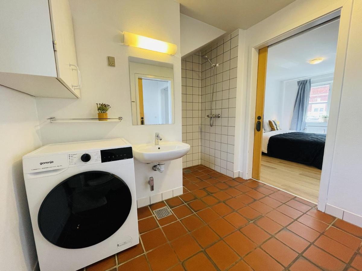 Aday - Central Terrace Apartment In Hjørring Buitenkant foto
